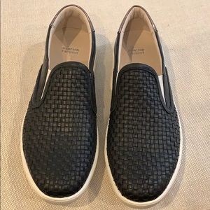 🖤NWOT Johnston & Murphy Black Women’s Sneaker